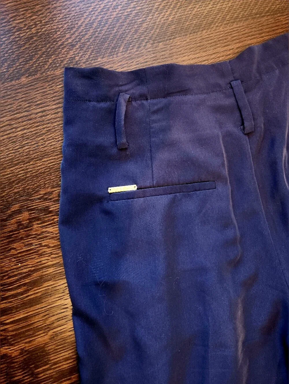 Michael Kors Ladies Navy Pleated Cropped Dress Capris Pants Sz Large EUC $27
